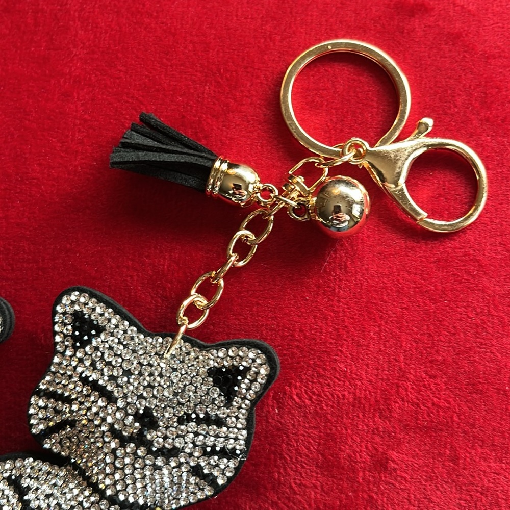 Puffy Cat Keychains - Picture 4 of 5